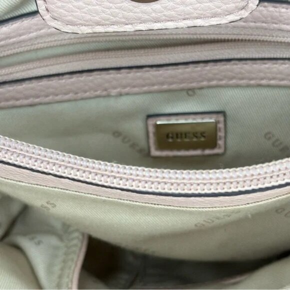 GUESS Light Pink Shoulder Bag Zip Inner Pockets Faux Pebbled Leather Texure 1981 - Picture 12 of 16